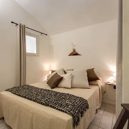 Vico Street Apartment