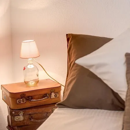 Vico Street Apartment
